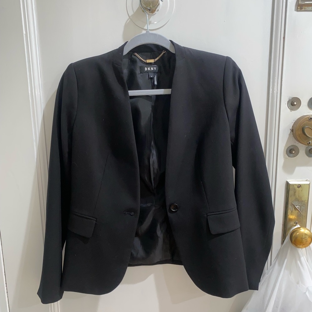 WOMENS DKNY BLACK BLAZER
